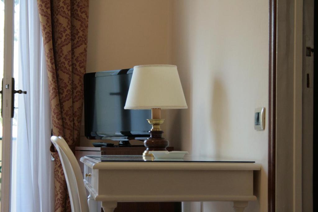Hotel Verdemare Marina di Pietrasanta Værelse billede