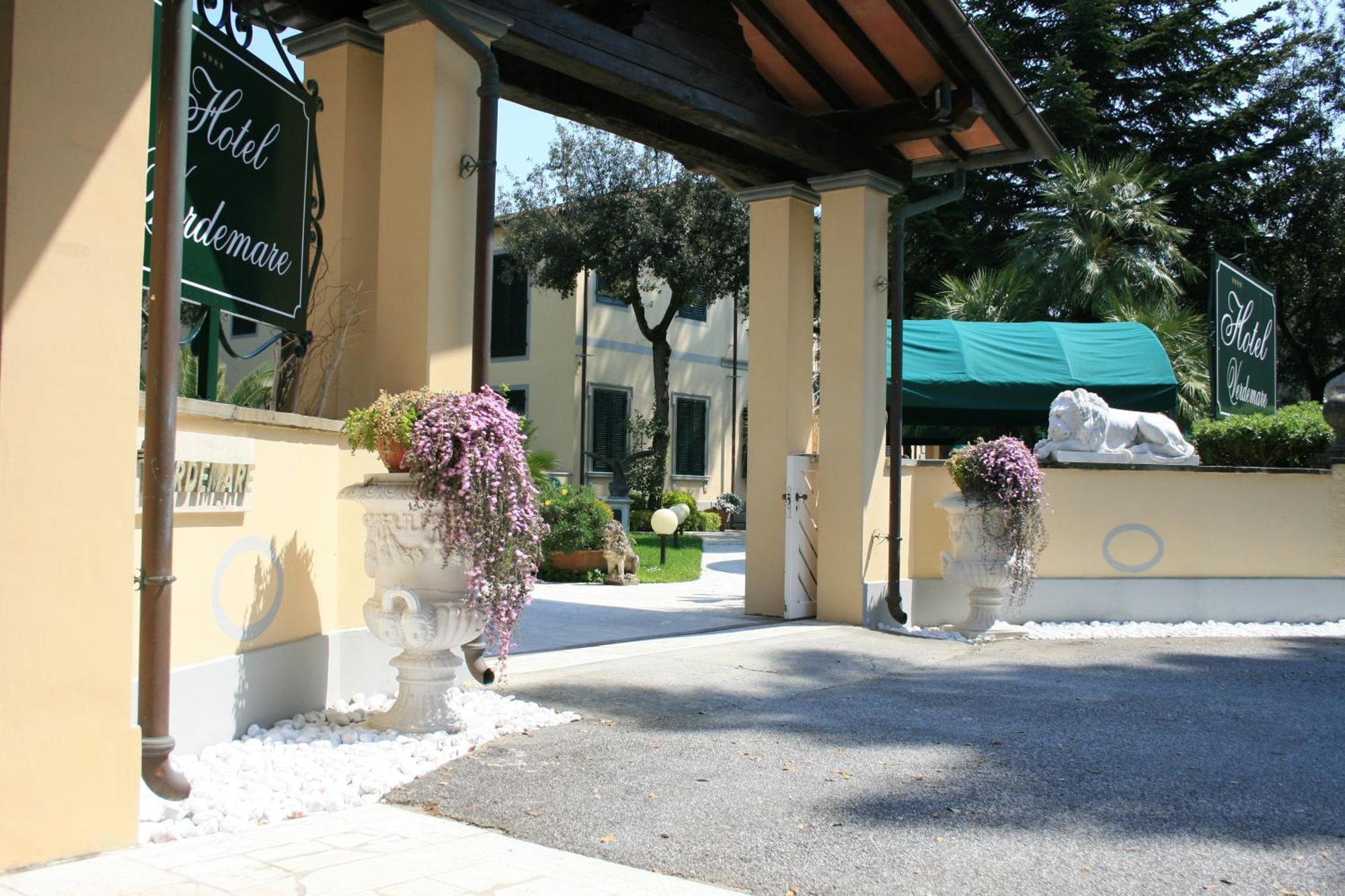Hotel Verdemare Marina di Pietrasanta Eksteriør billede