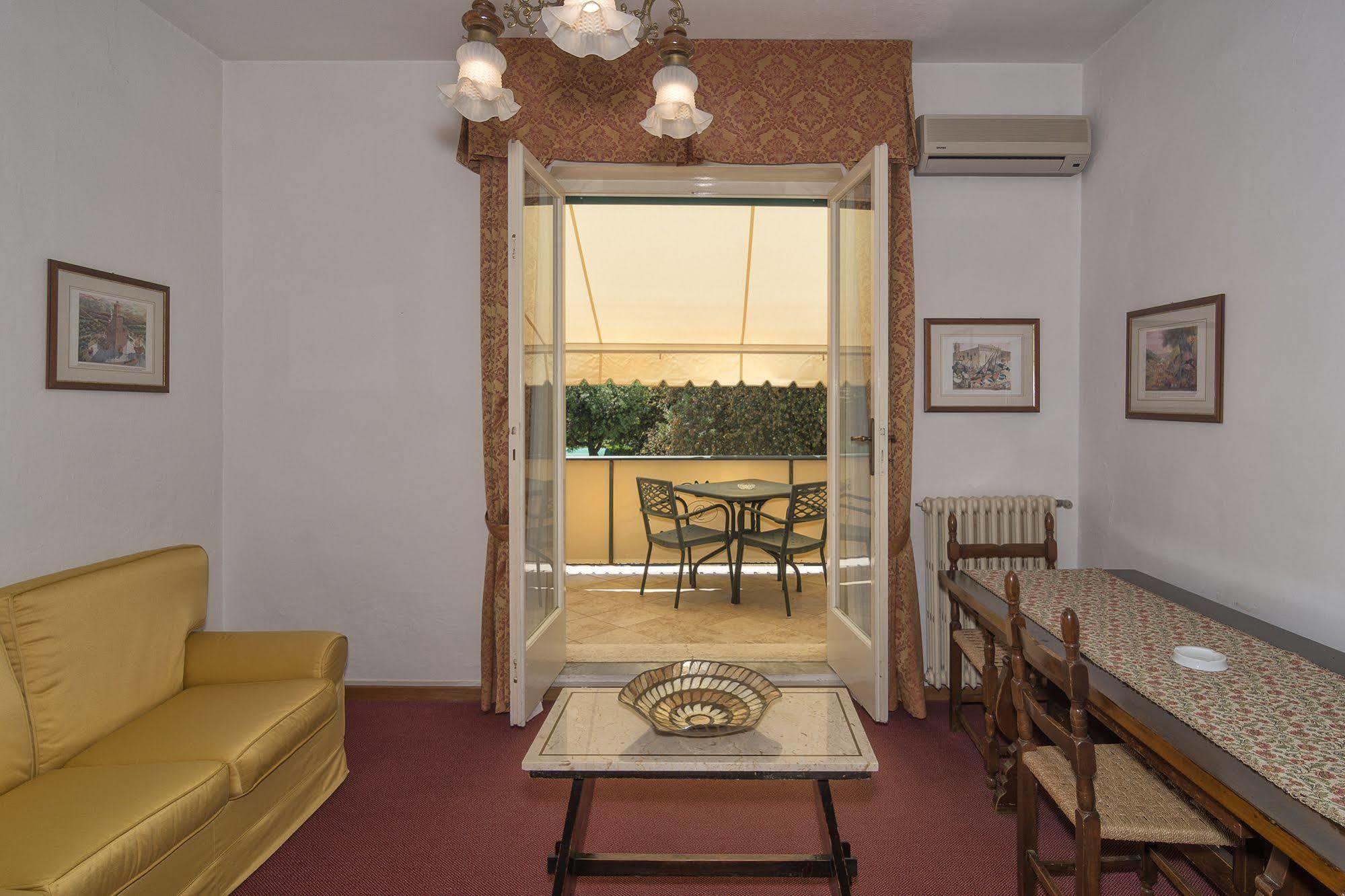 Hotel Verdemare Marina di Pietrasanta Eksteriør billede